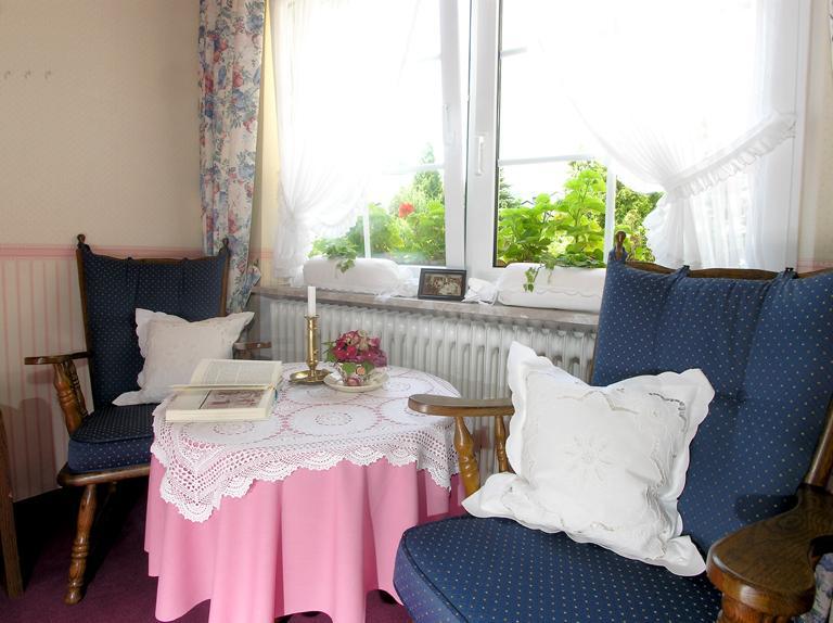 Alte Weinstuben Steinfelder Hof Garni Bed & Breakfast Еленц-Полтерсдорф Стая снимка