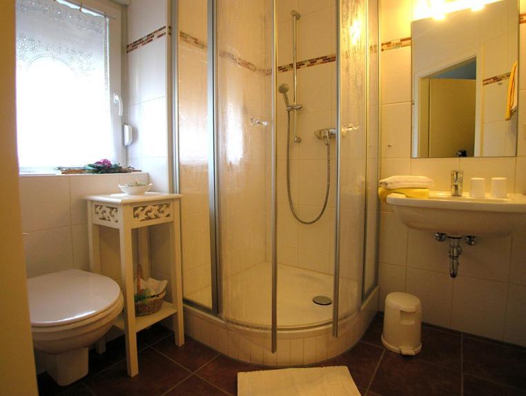 Alte Weinstuben Steinfelder Hof Garni Bed & Breakfast Еленц-Полтерсдорф Екстериор снимка